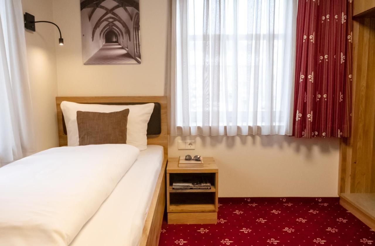 Klostergasthof Heidenheim - Hotel Garni Eksteriør billede